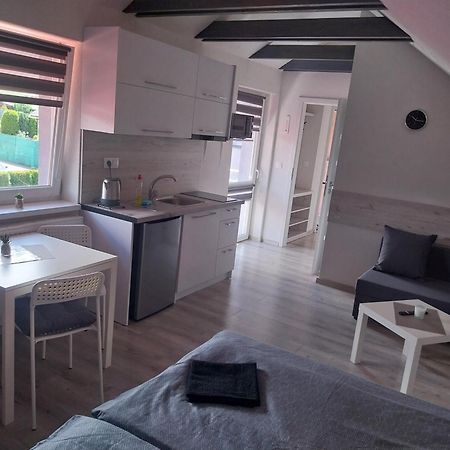 Apartmanovy Dom Stela Besenova Ngoại thất bức ảnh