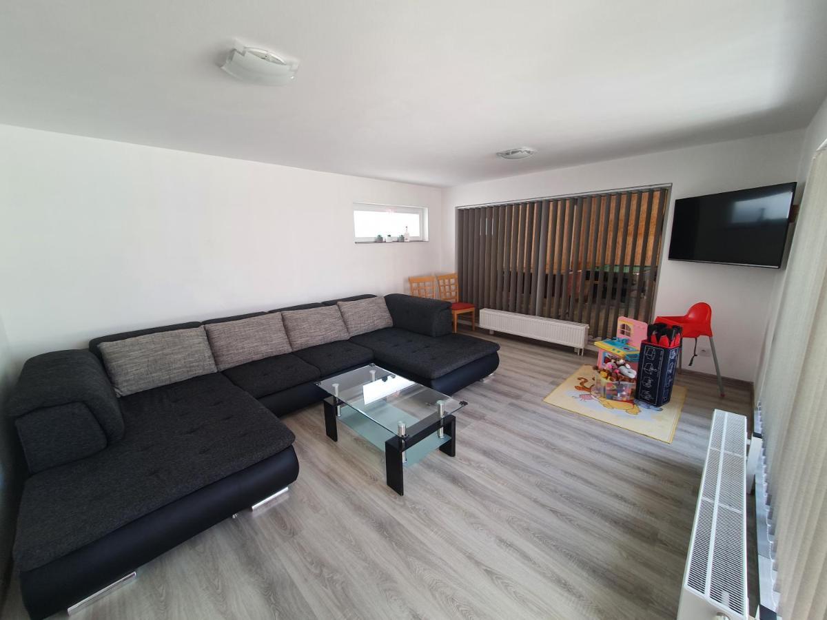 Apartmanovy Dom Stela Apartment Besenova Ngoại thất bức ảnh