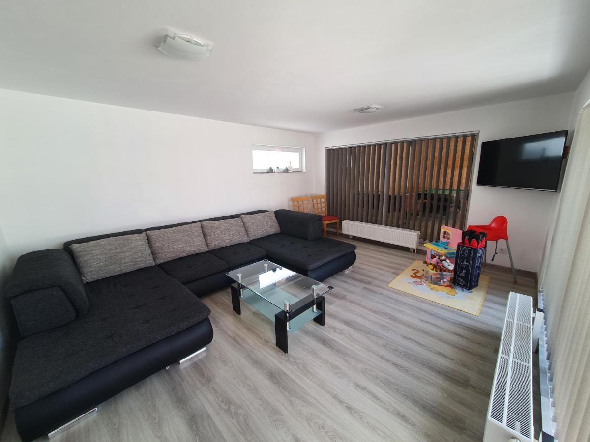 Apartmanovy Dom Stela Besenova Ngoại thất bức ảnh