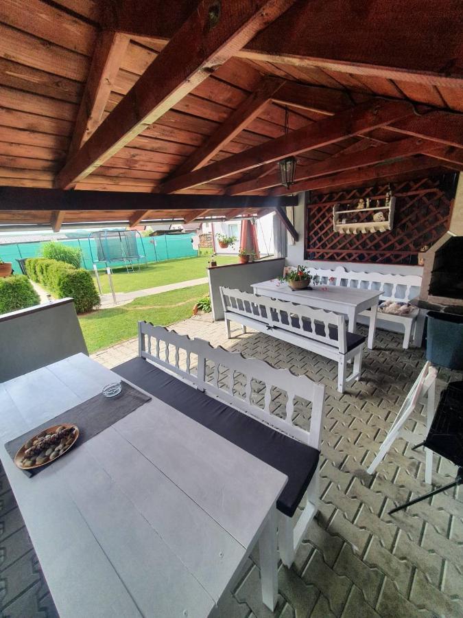 Apartmanovy Dom Stela Besenova Ngoại thất bức ảnh